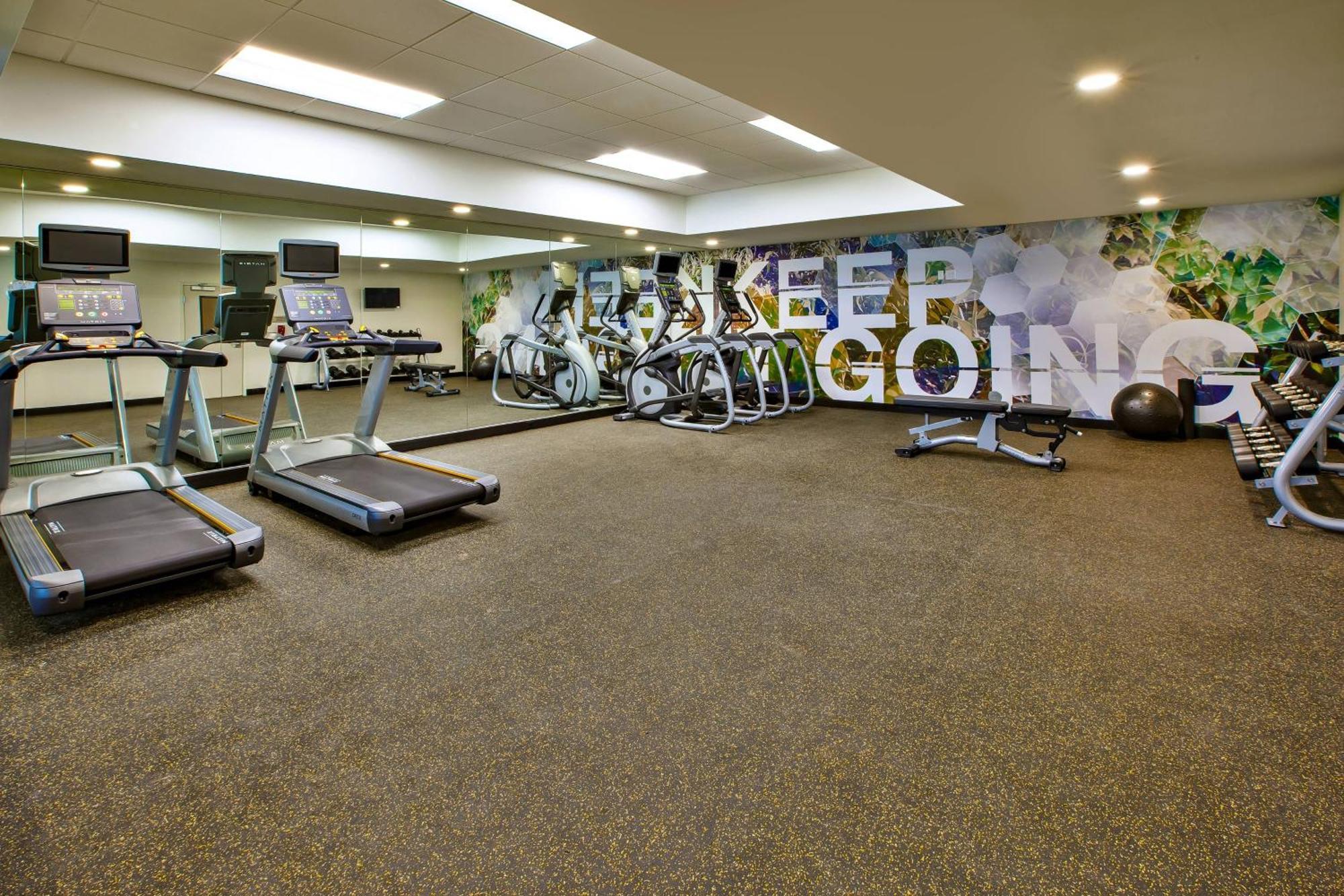 Springhill Suites By Marriott Pittsburgh Butler/Centre City Екстериор снимка