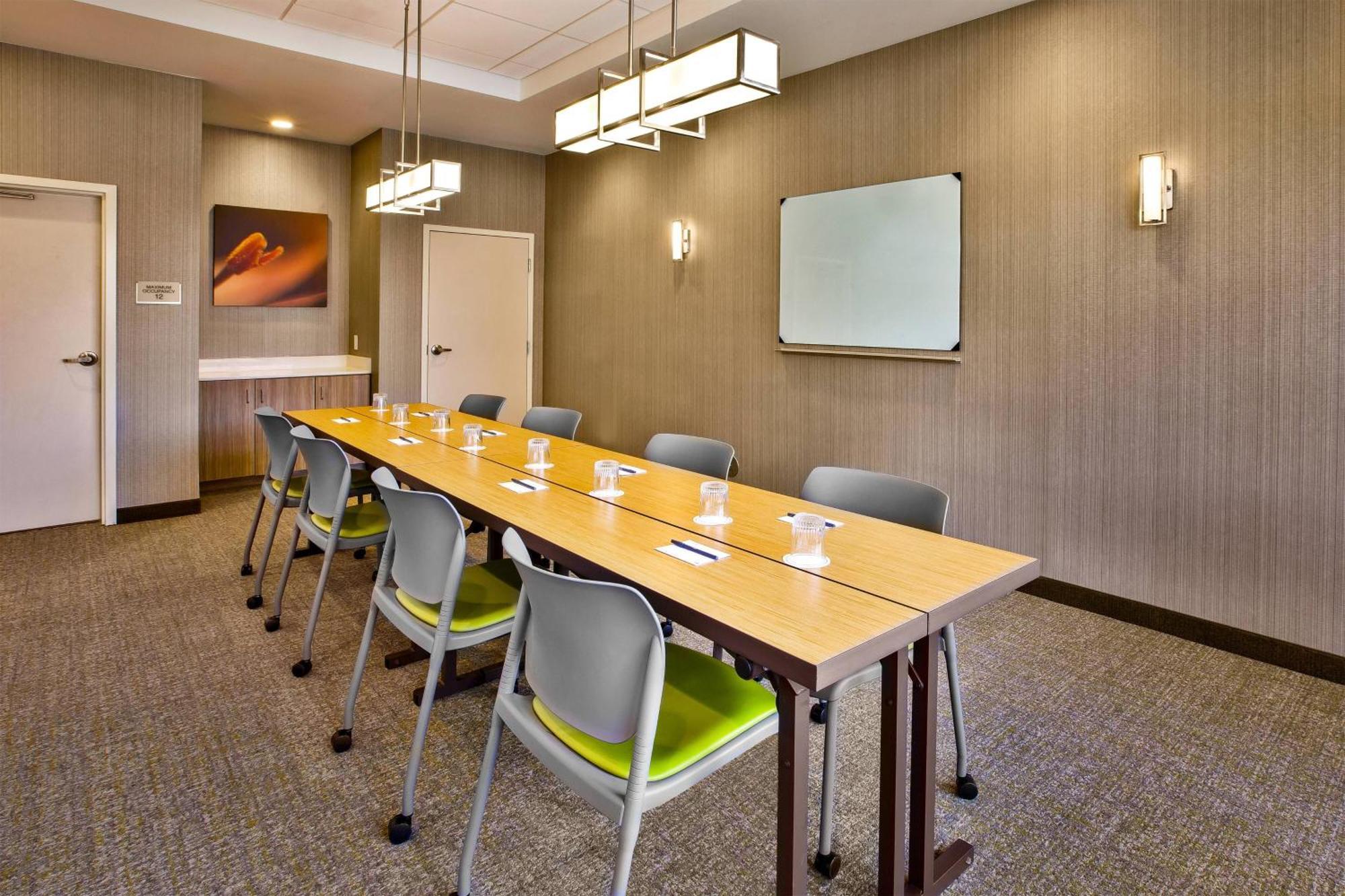 Springhill Suites By Marriott Pittsburgh Butler/Centre City Екстериор снимка